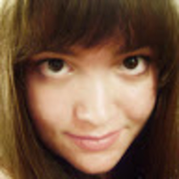 Meet your Posher, Miriam - Picture 1 of 1